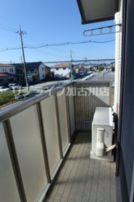 【バルコニー】 | クレセント | 写真は201