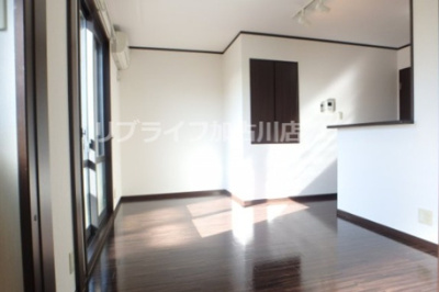 【居間・リビング】 | クレセント | 写真は201