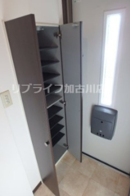 【玄関】 | クレセント | 写真は201