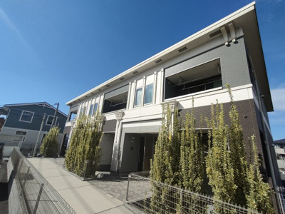 【外観】 | コルニオーロ | ★ネット無料★浴室乾燥機★日当たり良好★防犯カメラ★専用庭★