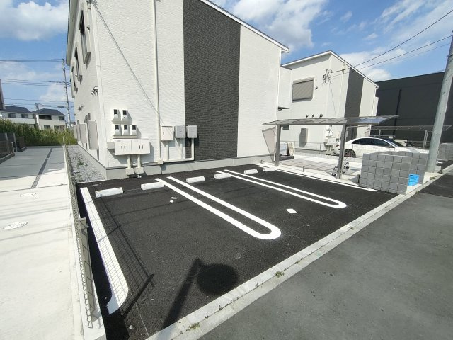 maisonette park美園の駐車場