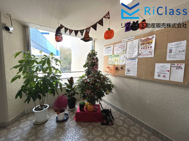 高取台サンハイツのエントランス|落ち着いたエントランスです