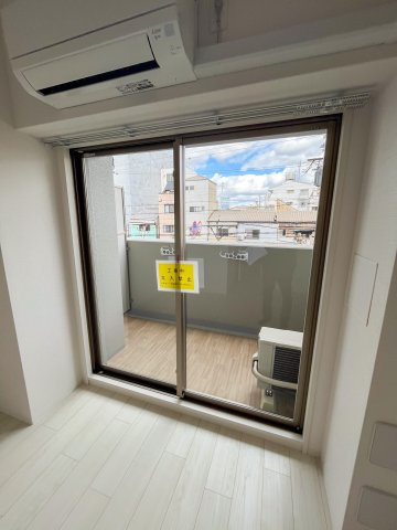 エスリード大阪リエートのバルコニー