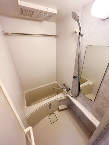 エスリード大阪リエートの浴室