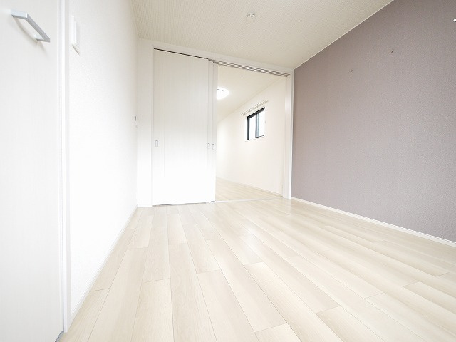 エレガンス　ハネカの駐車場