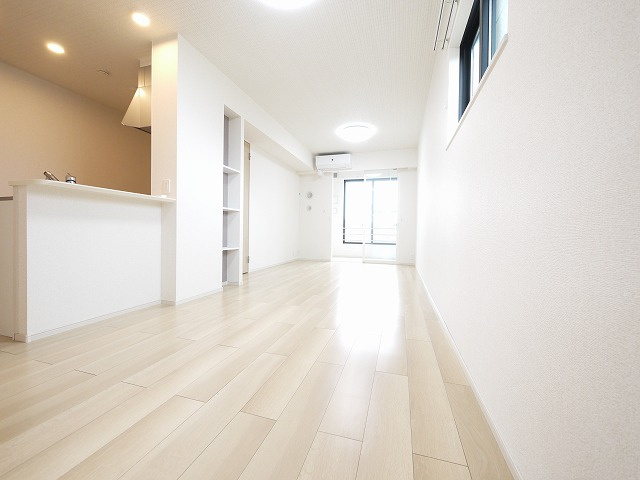 エレガンス　ハネカの居間・リビング