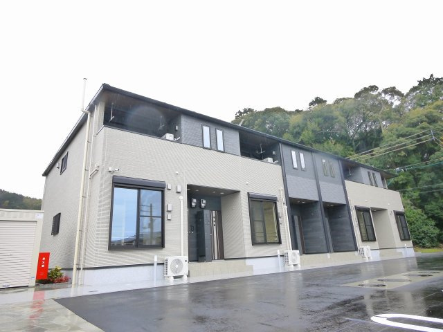 エレガンス　ハネカ