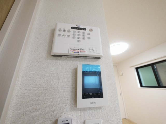 エレガンス　ハネカのセキュリティ|モニター付きインターホーン
