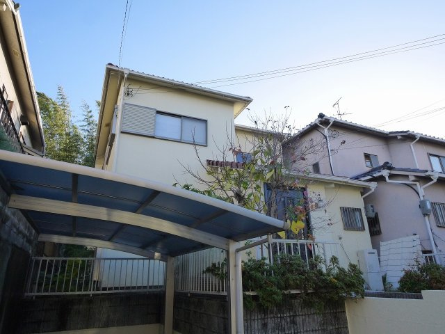 六条西5丁目貸家の外観