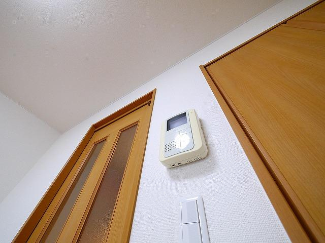 ラ・コルタのセキュリティ|モニター付きインターホンで安心