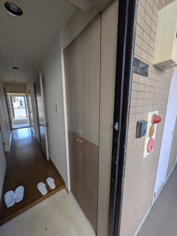 エクセル稲田の玄関