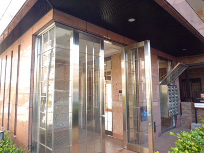 【エントランス】 | サン・スーシ南千里 | エントランス★