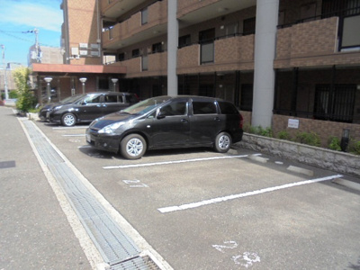 【駐車場】 | サン・スーシ南千里 | 駐車場★