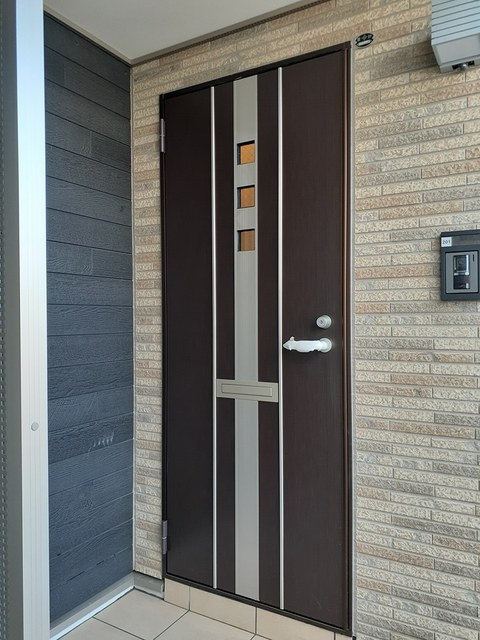 オラ長田町　Aの玄関