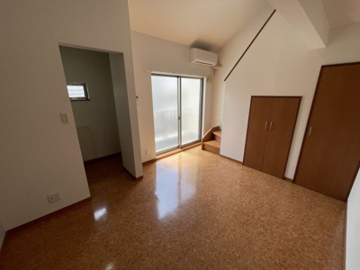 【居間・リビング】 | アヴニール高宮東 | 別号室の写真になります。現況優先。