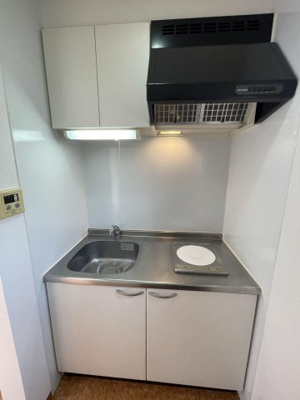 【キッチン】 | アヴニール高宮東 | 別号室の写真になります。現況優先。