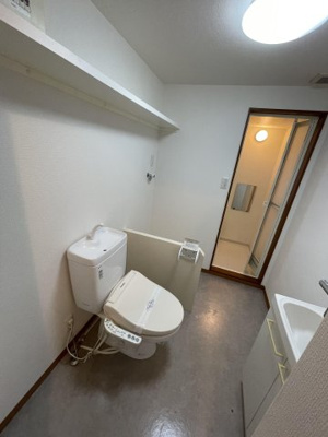 【トイレ】 | アヴニール高宮東 | 別号室の写真になります。現況優先。