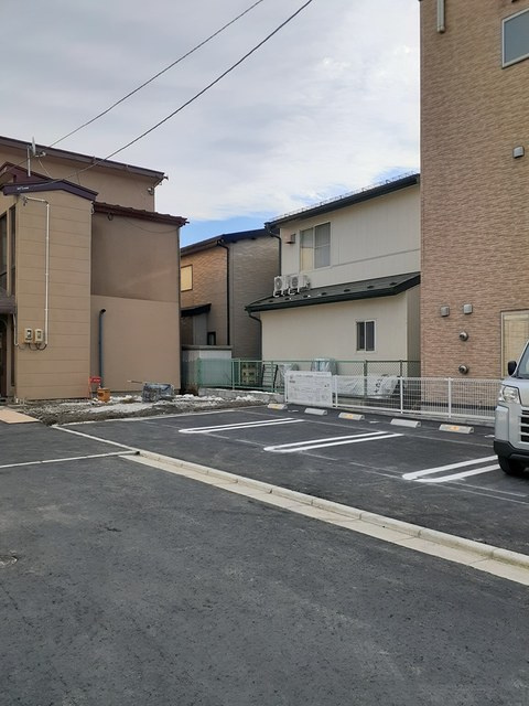 オラ長田町の駐車場