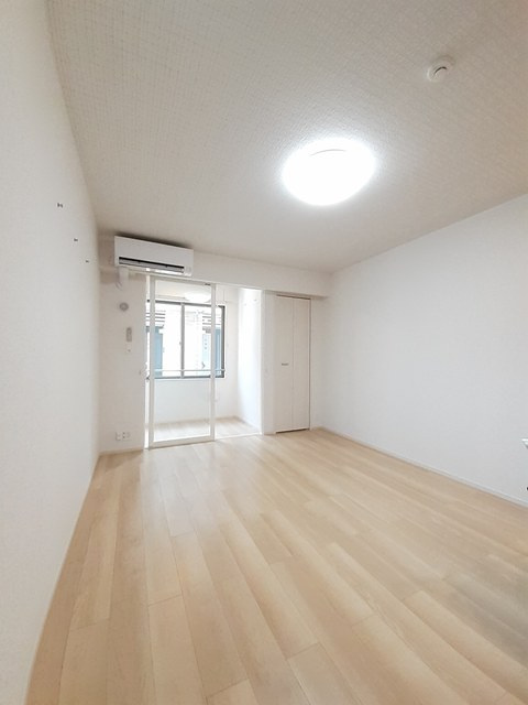 オラ長田町の居間・リビング