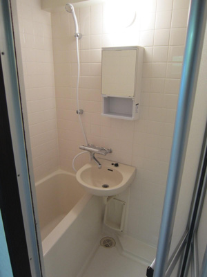 【浴室】 | ライオンズマンション博多駅南第2 | 別号室の写真になります。現況優先。