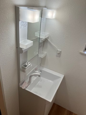 久留米市朝妻町のアパートの独立洗面台