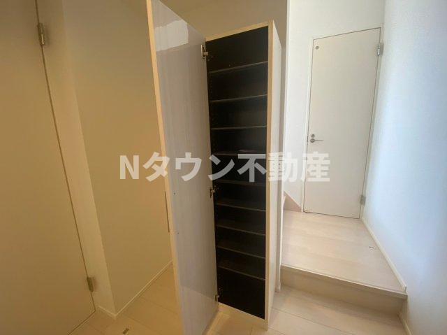 【収納】 | ダフォディル | 大きなスペースがあり、収納には困りません