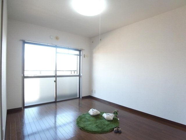 ロイヤルマンション国分の内装|内装は落ち着いています