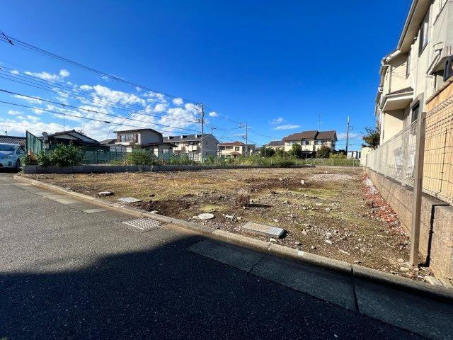 新築分譲住宅1号棟　東村山市久米川町第２の前面道路含む現地写真