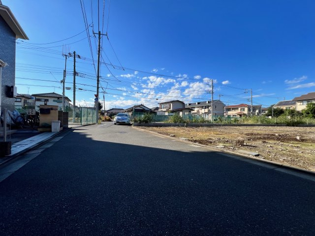 新築分譲住宅1号棟　東村山市久米川町第２の前面道路含む現地写真