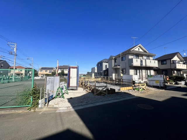 新築分譲住宅1号棟　東村山市久米川町第２の外観|令和5年11月16日撮影　販売現地全景