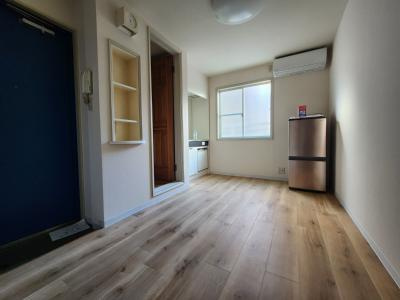 CORAL HOUSE（コーラルハウス）の居間・リビング|洋室