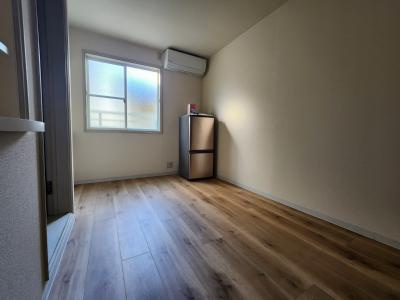 CORAL HOUSE（コーラルハウス）の居間・リビング|洋室