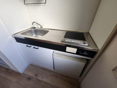CORAL HOUSE（コーラルハウス）のキッチン|ＩＨ1口キッチン