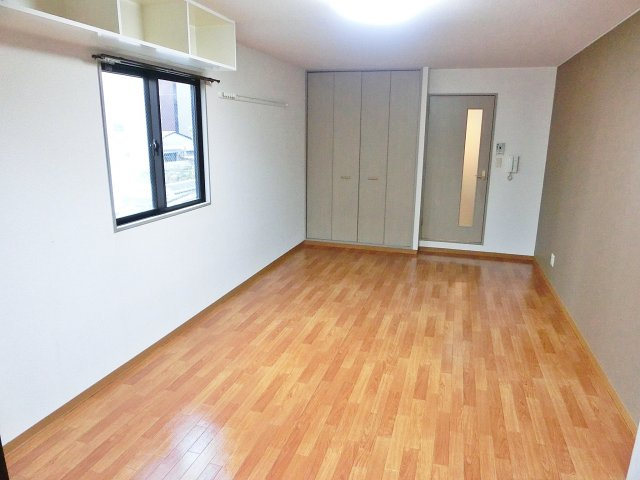 パナハイムなんばの洋室