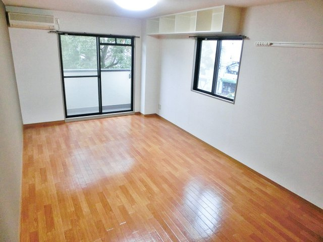 パナハイムなんばの居間・リビング