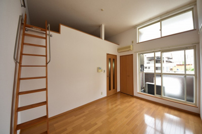 【居間・リビング】 | コンフォートベネフィス博多駅南3 | 別号室の写真になります。現況優先。