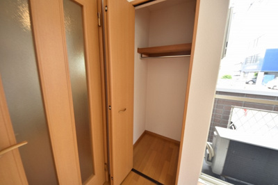 【収納】 | コンフォートベネフィス博多駅南3 | 別号室の写真になります。現況優先。