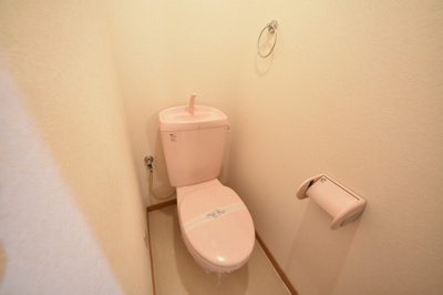 【トイレ】 | コンフォートベネフィス博多駅南3 | 別号室の写真になります。現況優先。