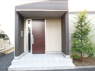 【エントランス】