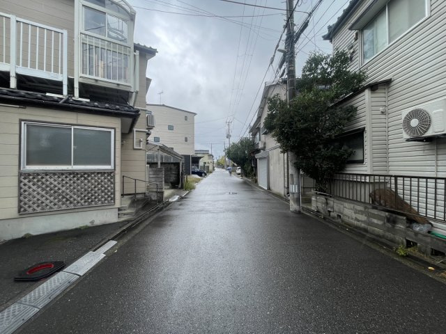 中央区西湊町通一ノ町　売地の前面道路含む現地写真