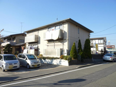 敷地内駐車場　別途契約　要空き確認