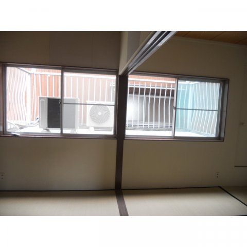 羽島福寿本郷住居付店舗事務所の内装