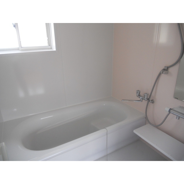 羽島福寿本郷住居付店舗事務所の浴室