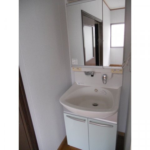 羽島福寿本郷住居付店舗事務所の洗面所