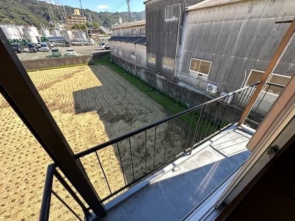【バルコニー】