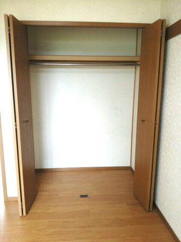 サイレントパレス一条の収納|ちょっとした収納スペースも充実しています