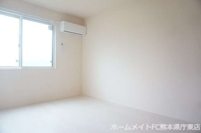 上益城郡御船町大字滝川のアパートの洋室