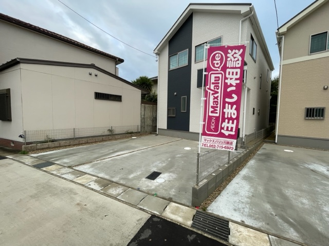 守山区小幡9期 全5棟　＜仲介手数料無料＞小幡小・守山東中　新築一戸建ての駐車場|撮影
社長の村田です！
自らプレイヤーとして営業しています
長年の経験と実績から皆様により良いマイホーム購入のご提案をいたします。
住宅ローンの不安や購入後の不安等何でもご相談ください。