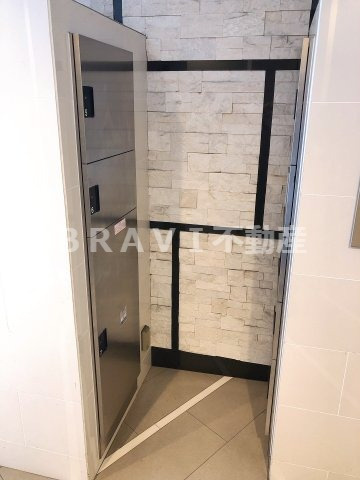SERENiTE谷町croix（セレニテ谷町クロワ）　BRAVI不動産のその他共用部分|【セレニテ谷町croix（セレニテ谷町クロワ）】宅配ボックス