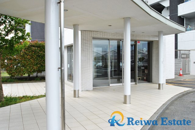 リステージ茅ヶ崎ツインマークスウエストエアのエントランス